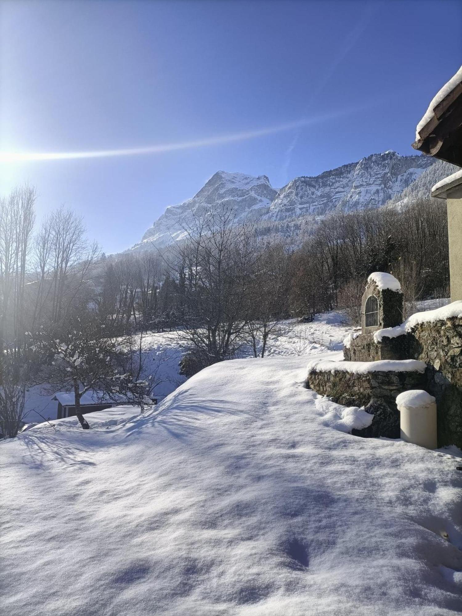 Appartement Cozy 100M2 Dans Chalet Savoyard Magland Exterior photo